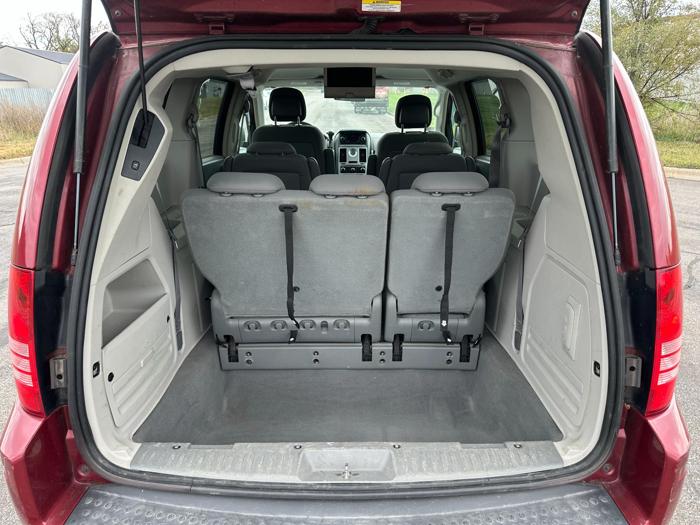 2010 chrysler town-&-country touring with 116441 miles for sale near elk-river, minnesota 6b4f6da6ce1a4bdab69e6afbf996fc00.jpg