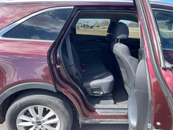 2019 kia sorento lx-v6-awd with 188055 miles for sale near rochester, minnesota 6b712865c2e14e589962bebce5cbf17a.jpeg