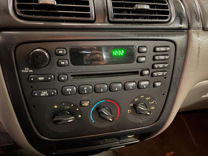 2002 ford taurus ses-standard with 149168 miles for sale near elk-river, minnesota 6b7740253de14f58a8f7fa44bc7fd7d2.jpeg