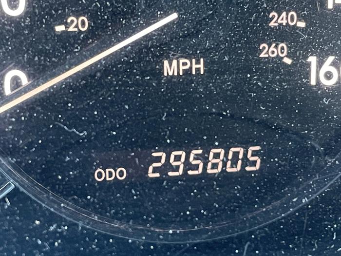 2005 toyota avalon xl with 295805 miles for sale near elk-river, minnesota 6b7ab77b2ecd415287a8745da54aa517.jpg