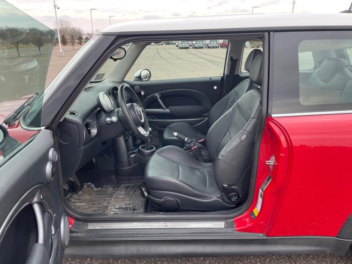 2005 mini cooper s with 64209 miles for sale near coon-rapids, minnesota 6badb6dc3a2a45009db5dffe5d8d109b.jpeg