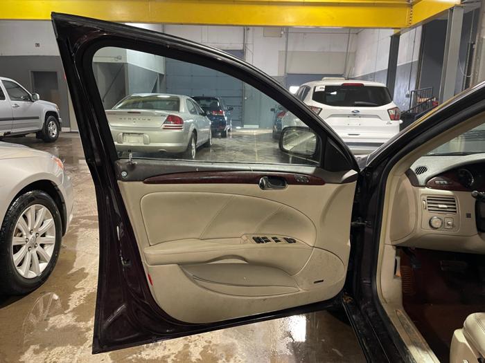 2009 buick lucerne cxl with 122772 miles for sale near elk-river, minnesota 6bb53972136e4e37aceeff0acb0e92cf.jpg