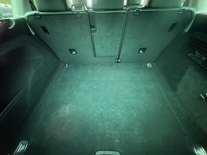 2014 volkswagen touareg vr6-lux with 142869 miles for sale near burnsville, minnesota 6bc318bad28a466797cd26c6d68e57a2.jpeg