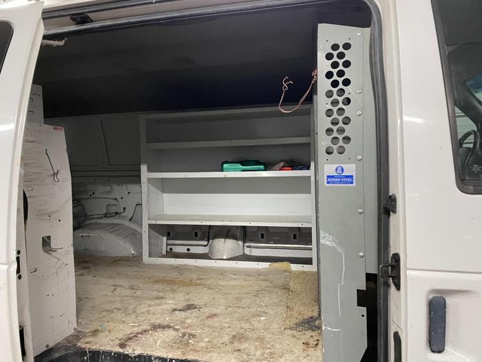 2000 ford e-250 with 144106 miles for sale near elk-river, minnesota 6bd4571b853c4f62a61fdd90f7d3aa04.jpg