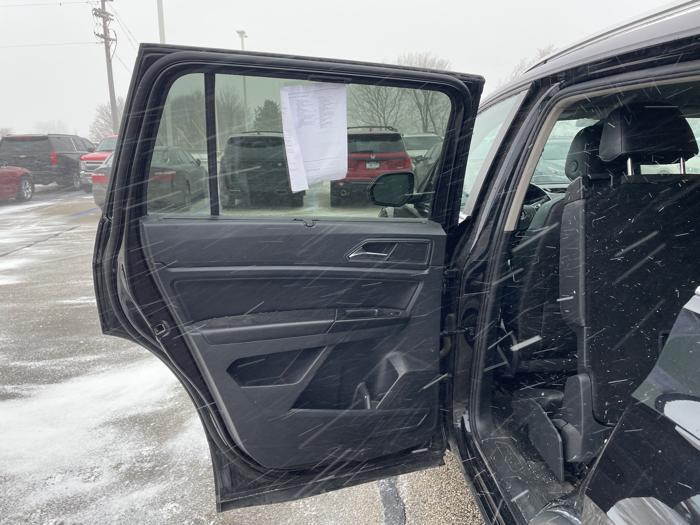 2018 volkswagen atlas v6-se-awd with 133566 miles for sale near rochester, minnesota 6be55a54c1054763bd3abf9b4ea6b3bb.jpeg