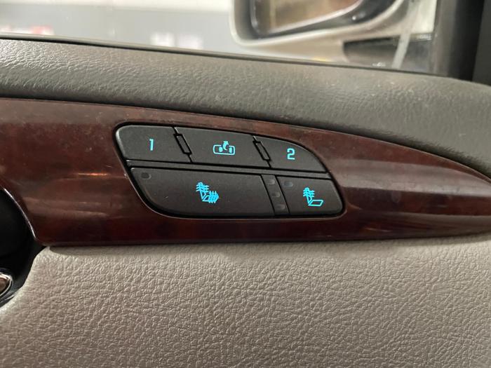 2007 buick lucerne v6 with 206635 miles for sale near elk-river, minnesota 6be714638f274f7a90baed23eda41cb9.jpg