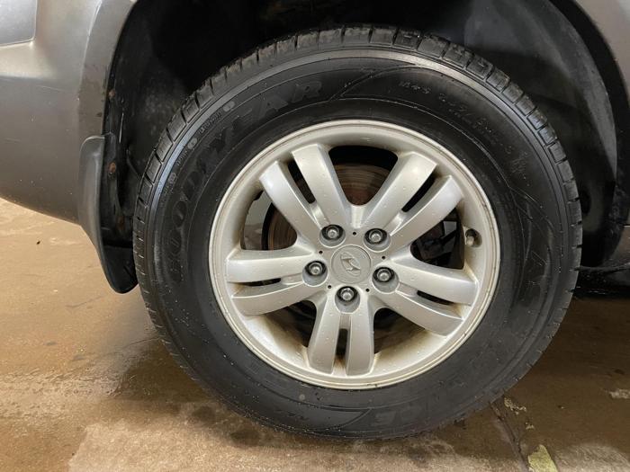 2006 hyundai tucson gls-2.7-4wd with 152494 miles for sale near elk-river, minnesota 6c0848b12792472fb7350c81702baf47.jpg