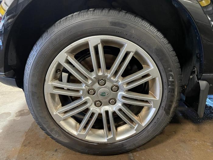 2011 land-rover lr4 with 155210 miles for sale near elk-river, minnesota 6c36a17ca77b411c86dbd48fd0587e58.jpg