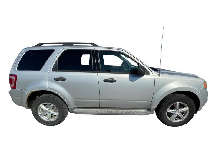 2009 ford escape xlt-fwd-v6 with 183013 miles for sale near elk-river, minnesota 6c54a9b337684b9c9c6dc7181011a19f.jpg