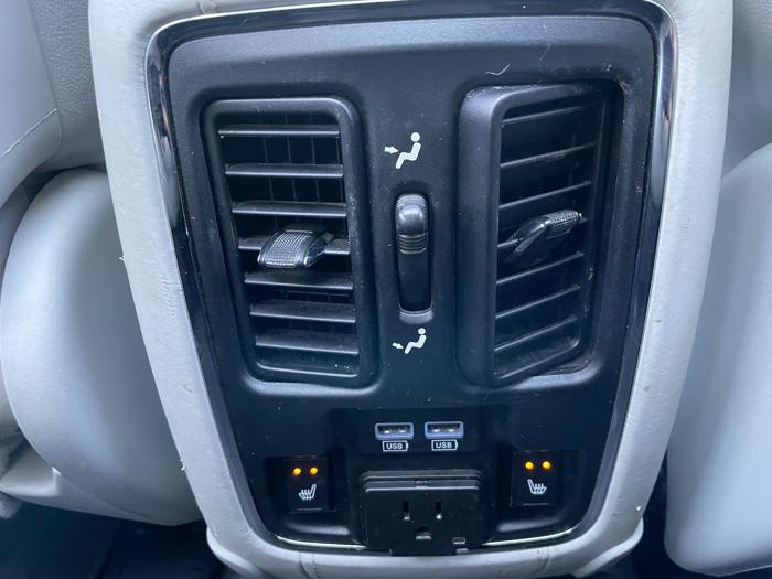 2018 jeep grand-cherokee summit-4wd with 160031 miles for sale near rochester, minnesota 6cac26e308c3487d8e92911fd441ff34.jpeg