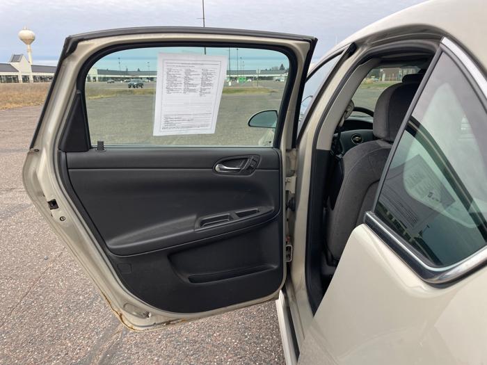 2011 chevrolet impala lt with 145652 miles for sale near north-branch, minnesota 6cac431521294f0ba0d71cc8945b6d04.jpeg