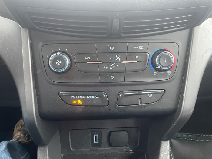 2017 ford escape s-fwd with 52604 miles for sale near rochester, minnesota 6cbac3f5da8642deb6c8ae5f555a240d.jpeg