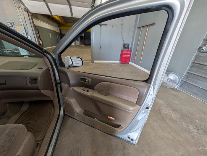 2001 toyota sienna le with 237546 miles for sale near elk-river, minnesota 6cdc287549be414d96495f4eacab2187.jpg