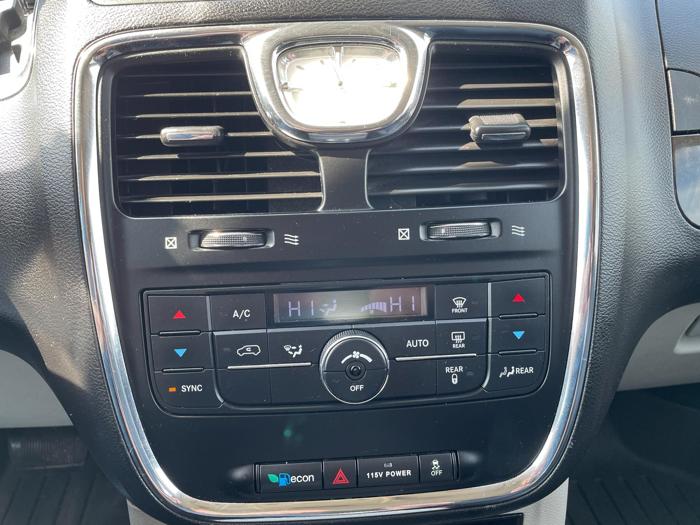 2013 Chrysler Town & Country