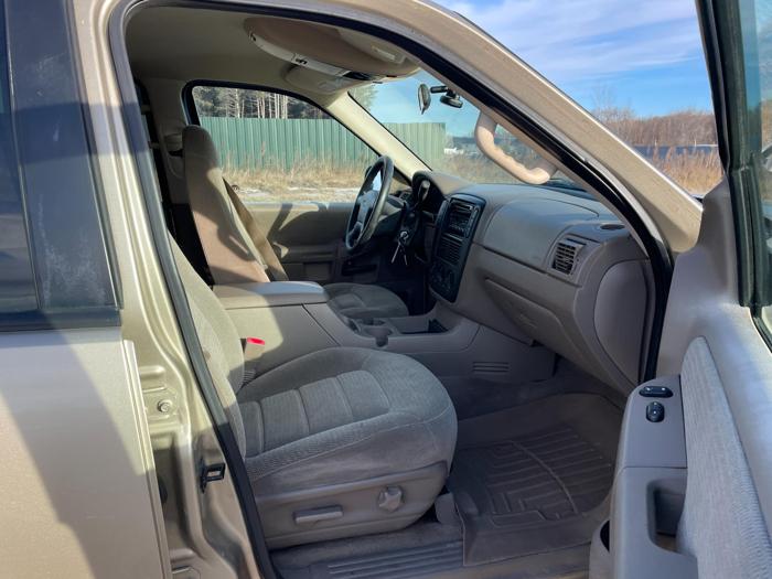 2002 ford explorer xlt with 203228 miles for sale near elk-river, minnesota 6d13dcde999e4dcdbcae617eb44a86b0.jpg