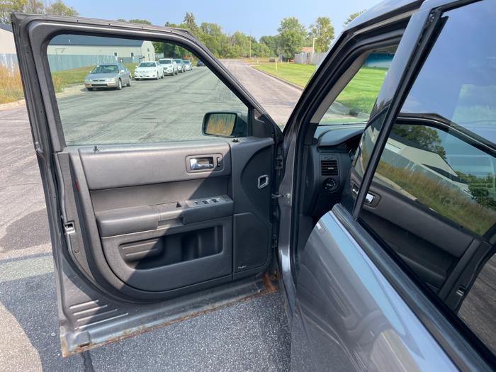 2009 ford flex se-fwd with 236591 miles for sale near elk-river, minnesota 6d2580a9f380429c9420b9f57d51395a.jpeg