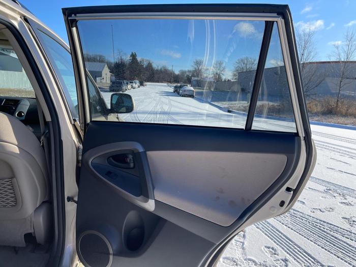 2007 toyota rav4 limited with 136467 miles for sale near elk-river, minnesota 6d59dee583874734af196d25a1d6eaba.jpg