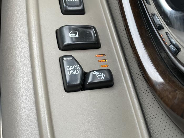 2004 buick rainier cxl-plus-awd with 201945 miles for sale near elk-river, minnesota 6d815a559a95430eb5d104e290d8518d.jpeg