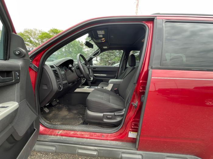 2010 ford escape xlt-4wd with 173352 miles for sale near elk-river, minnesota 6da43dcb17b64e14af45887b70acb633.jpeg