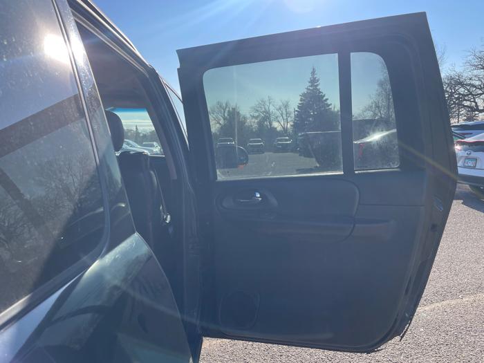 2005 chevrolet trailblazer ext-ls-4wd for sale near fridley, minnesota 6dada255e2f14988b020d0834bf079ff.jpeg