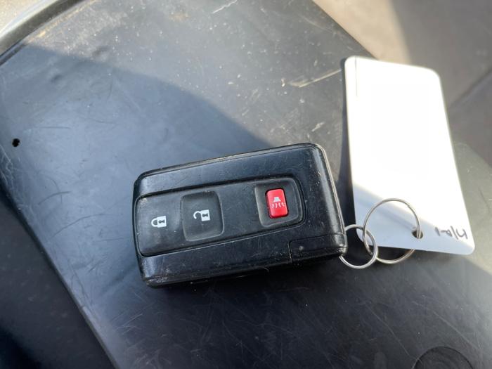 2007 toyota prius 4-door-liftback with 323867 miles for sale near elk-river, minnesota 6de3b5fc41004525860ac8ffd7d5526f.jpeg