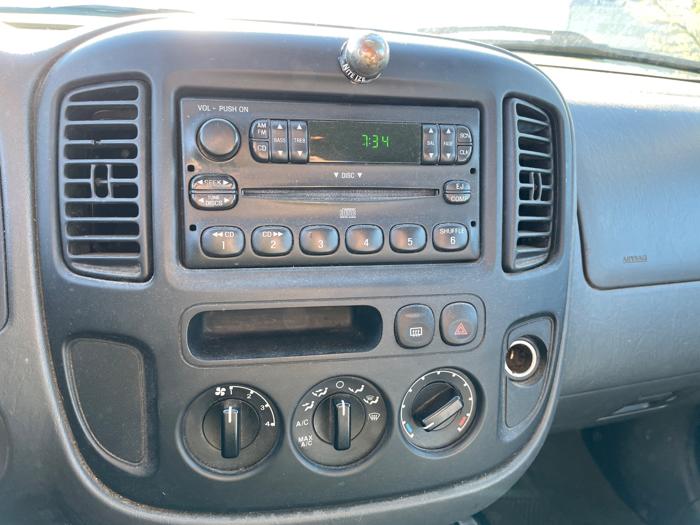 2004 ford escape xls-2wd with 179863 miles for sale near elk-river, minnesota 6e03205fd87546369aa97af09bbe66ec.jpeg