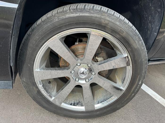 2014 cadillac escalade esv-awd-premium with 160814 miles for sale near burnsville, minnesota 6e4c2cb9f0964d4ca72309e4fc835d4c.jpeg