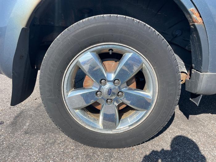 2011 ford escape limited-fwd with 160892 miles for sale near elk-river, minnesota 6e5b3eb79f5d4e5f8d499105e9969165.jpeg