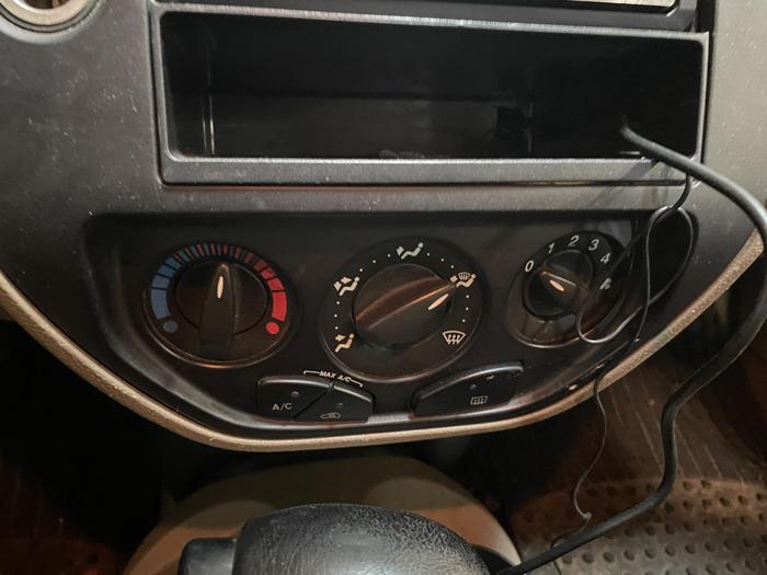 2005 ford focus se with 252701 miles for sale near elk-river, minnesota 6e79ec6914d643949c88a2f7ae9cd449.jpg