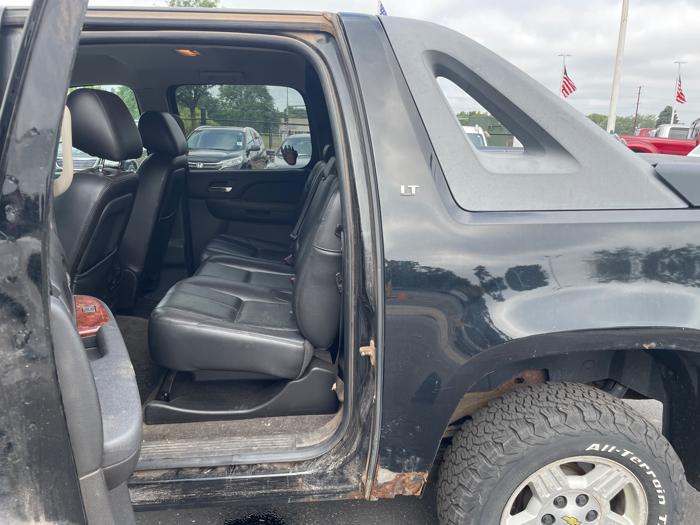2010 chevrolet avalanche lt-4wd with 181401 miles for sale near white-bear-lake, minnesota 6e93236355d244a2875999c457c03131.jpeg