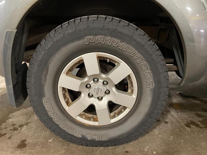 2005 nissan frontier nismo with 238583 miles for sale near elk-river, minnesota 6ec7c2961fbe49f9a37b529156501837.jpg
