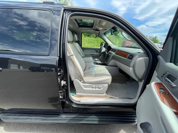 2008 gmc yukon-xl slt-2-1-2-ton-4wd with 199855 miles for sale near cohasset, minnesota 6ed8783ec5974c72b284d9b1c1dc08b4.jpeg