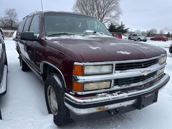 1999 chevrolet suburban ls with 123885 miles for sale near elk-river, minnesota 6eec272491c242abac1c6ef7f029d0b5.jpg