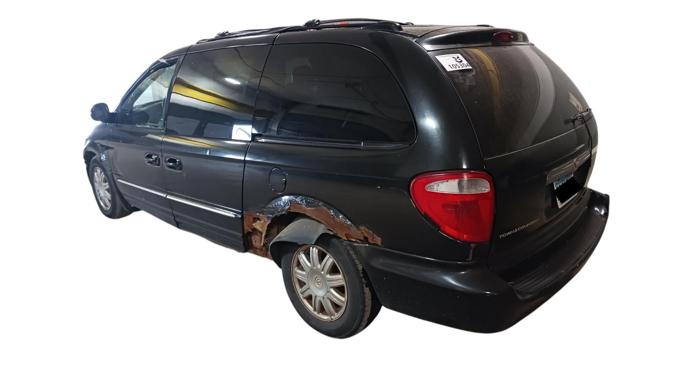 2004 chrysler town-&-country touring with 243225 miles for sale near elk-river, minnesota 6eef7264c1b94143b6fc9c7ccaa25287.jpg