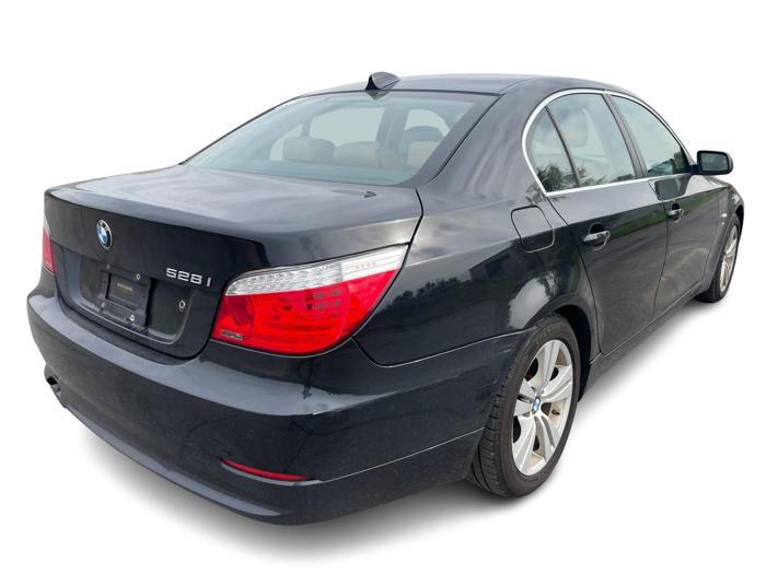 2010 bmw 5-series 528xi with 230936 miles for sale near elk-river, minnesota 6f500dfe6e674e7193e1d2a46d327eec.jpg