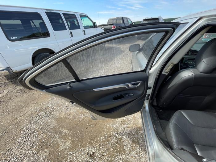 2008 volvo s60 2.5t with 133333 miles for sale near elk-river, minnesota 6f60e5d77e6546138c78e1ea95594e33.jpeg