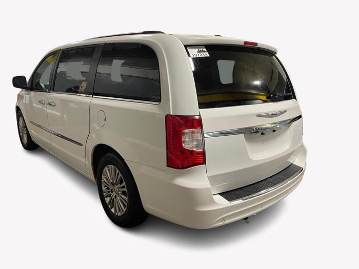 2014 chrysler town-and-country touring-l with 198131 miles for sale near elk-river, minnesota 6f7bd5d459524824b0777fbed3d14d42.jpg