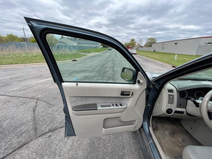 2011 ford escape xlt-fwd with 148766 miles for sale near elk-river, minnesota 6f9847c939da4eb79e08c4eea3a48075.jpeg