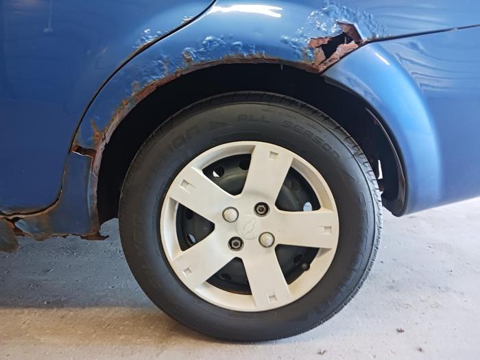 2006 chevrolet aveo ls-sedan with 118369 miles for sale near elk-river, minnesota 6fb26cbfca2446a198879593de0b3e61.jpg