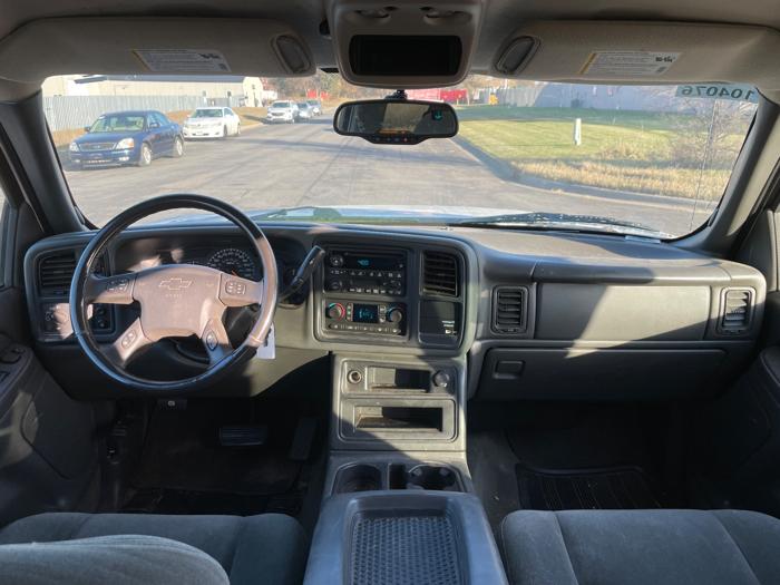 2004 chevrolet silverado-1500 ext.-cab-short-bed-4wd with 141858 miles for sale near elk-river, minnesota 6fb64c63c1ac49f4a9b60e0e47e6d81f.jpeg