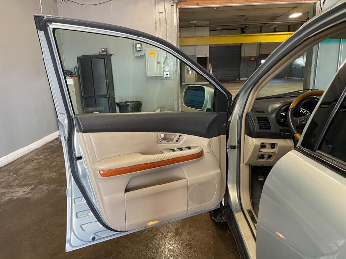 2006 lexus rx-400h awd with 251393 miles for sale near elk-river, minnesota 6fda894cdd0d422b8ad2e2214c439b2d.jpeg