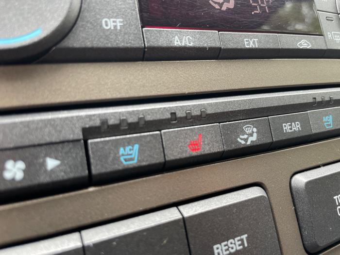 2012 lincoln navigator 4wd with 208255 miles for sale near eden-prairie, minnesota 6fdf11e8e35c45c1a29fa160052d8e04.jpeg