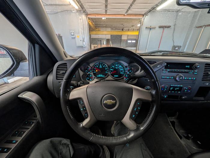 2012 chevrolet silverado-1500 lt-ext.-cab-long-box-4wd with 150636 miles for sale near elk-river, minnesota 6ff98621b33644768b49744ba3d5c54a.jpg