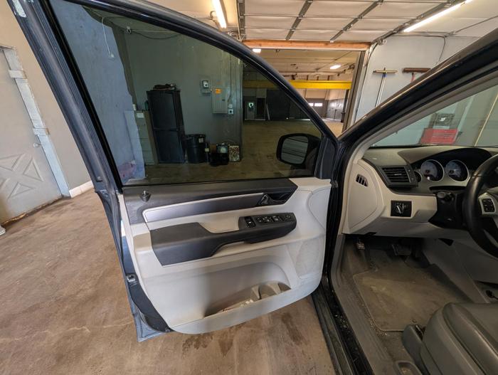 2013 volkswagen routan se with 157836 miles for sale near elk-river, minnesota 7056bbc5b1964bf29c85fef436eccfc5.jpg
