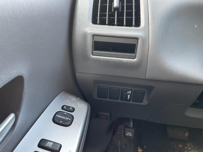 2013 toyota prius-v with 153265 miles for sale near elk-river, minnesota 70609881652143319c1e75753ef041ac.jpg