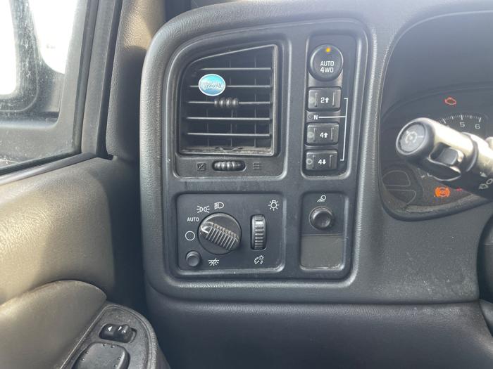 2006 chevrolet silverado-1500 ls-ext.-cab-4wd with 245271 miles for sale near fridley, minnesota 7095e0c9c7d04e1aa5754bf166c014b2.jpeg