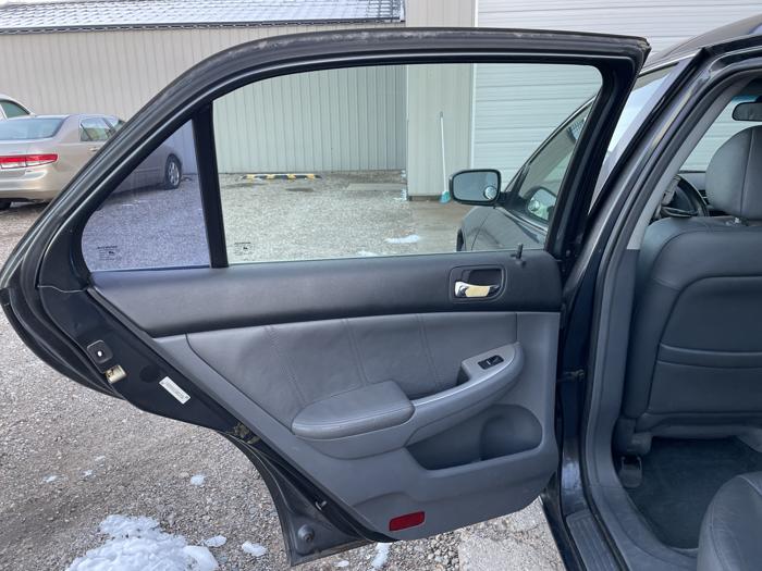 2003 honda accord ex-v6 with 151081 miles for sale near elk-river, minnesota 7098185dedd34b6288c14d0cc52e0124.jpg