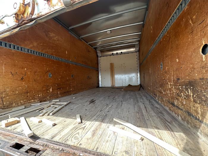 2008 chevrolet express g3500 with 188906 miles for sale near elk-river, minnesota 709cfdaef493487896628c86c5e7e94c.jpeg