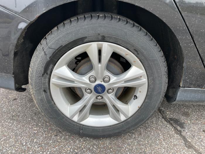 2013 ford focus se-sedan with 141999 miles for sale near elk-river, minnesota 70c534417d7d44f2a8c4212f9aba0545.jpeg