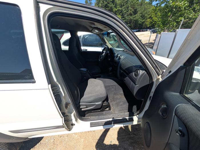 2002 jeep liberty sport-4wd with 169462 miles for sale near elk-river, minnesota 70f5bc95cffa4efeb44e804985342c1e.jpg